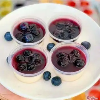 Hình ảnh Panna cotta việt quất