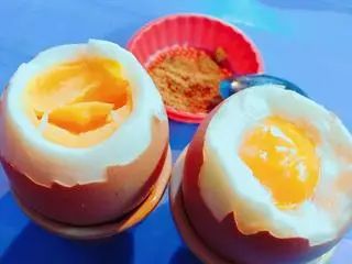 Hình ảnh TRỨNG GÀ HỒNG ĐÀO