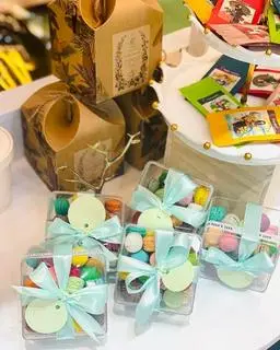 Hình ảnh Hộp Mica 30 Macaron Mini