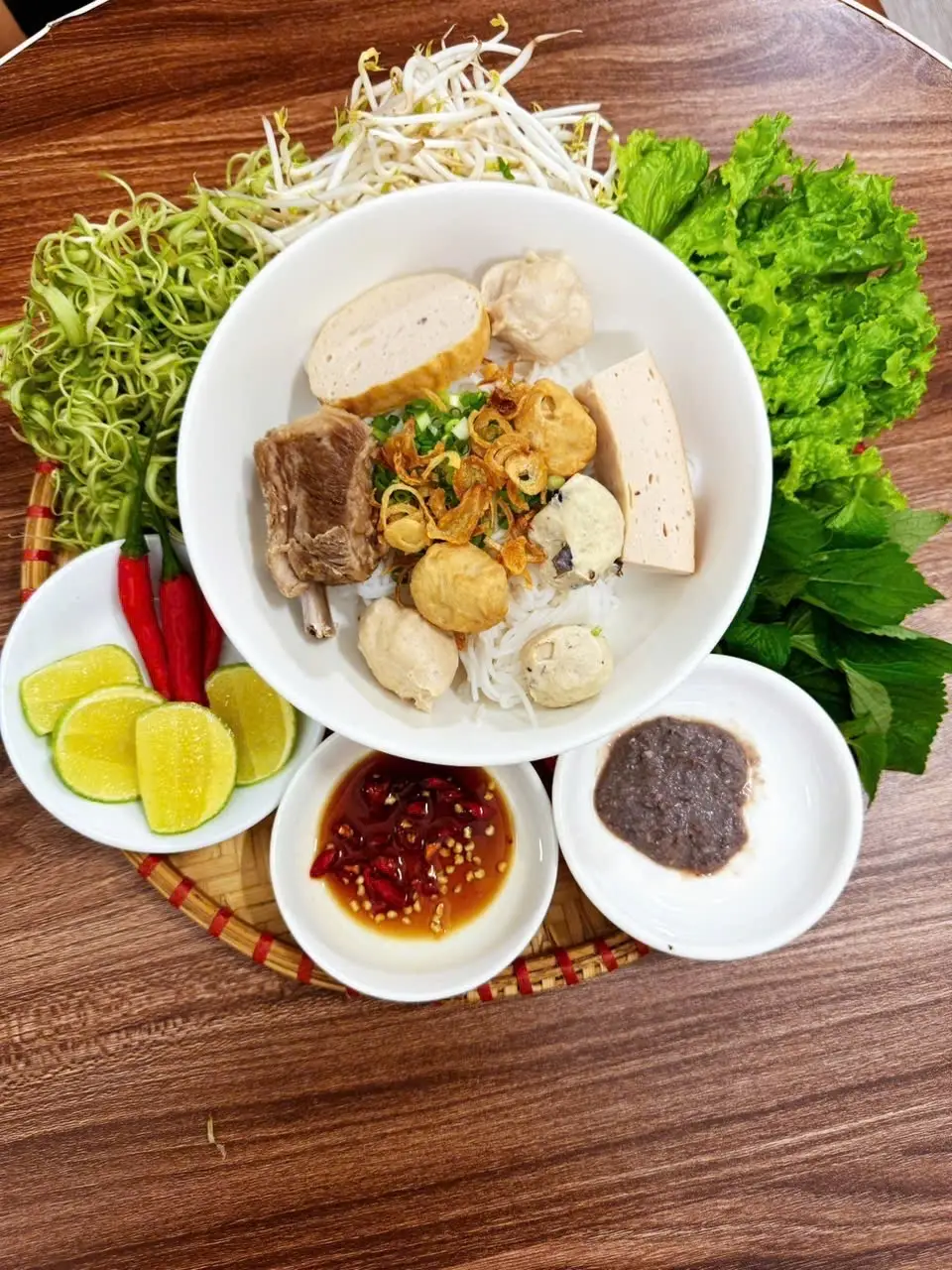 Hình ảnh Bún Mọc Tóp Mỡ - chỉ có mọc