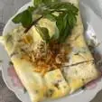 Hình ảnh Bánh Cuốn Trứng Chín