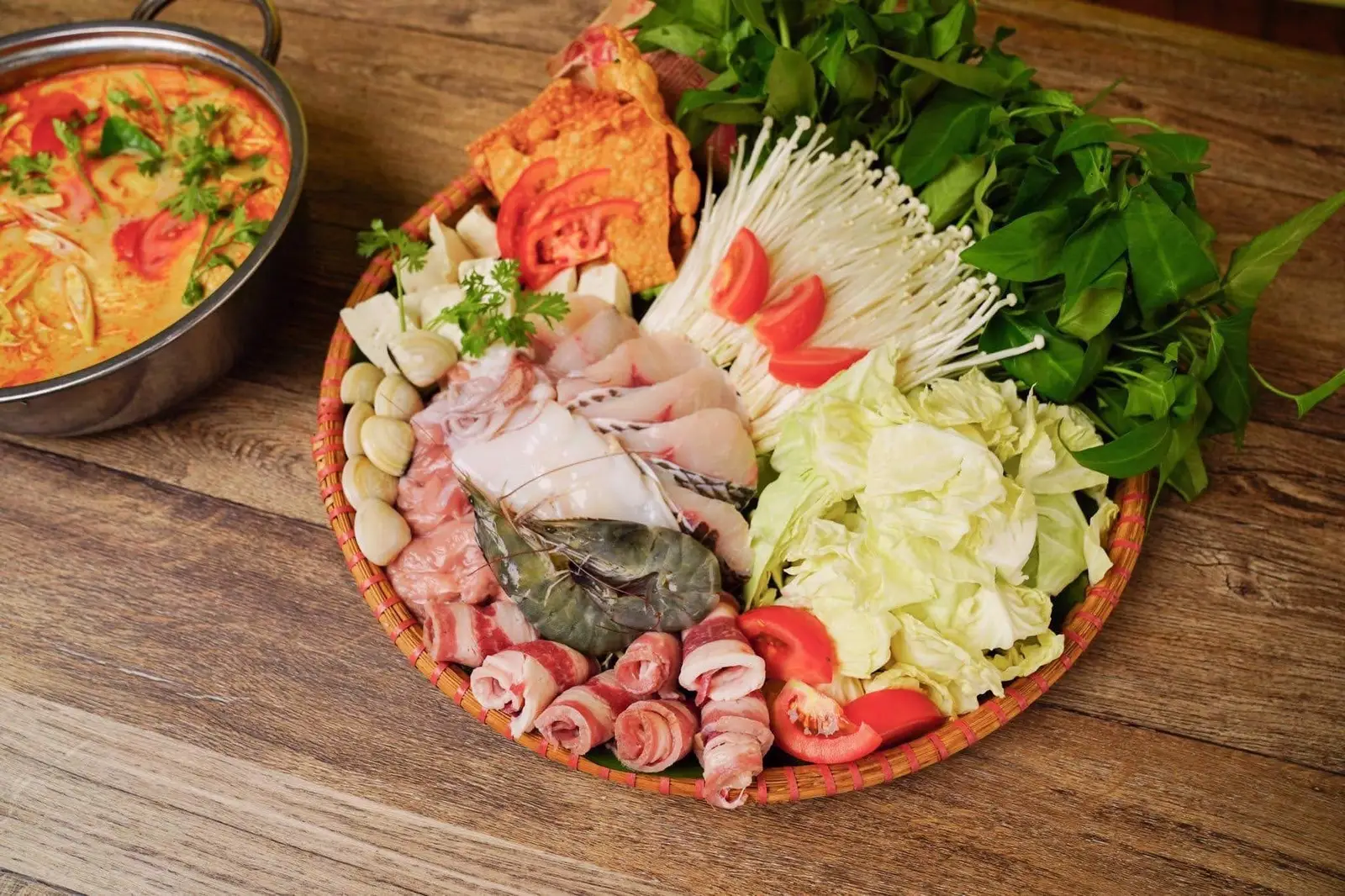 Hình ảnh lẩu thập cẩm(dành cho 4-5 người ăn)