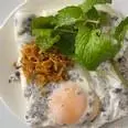 Hình ảnh Bánh Cuốn Trứng Tái