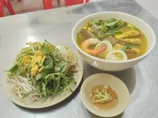 Hình ảnh Bún cá - chả cá - hải sản