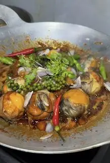 Hình ảnh Hột vịt lộn kho quẹt tóp mỡ / 4 trứng