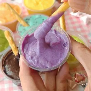 Hình ảnh Bánh Que Chấm Khoai Môn