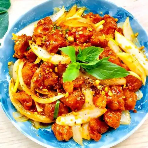 Hình ảnh Sụn gà xào cay