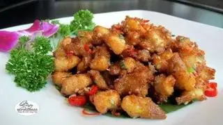Hình ảnh Sườn sụn heo chiên mắm