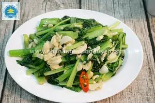 Hình ảnh Cơm rang tóp mỡ xào cải