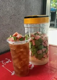 Hình ảnh trà ổi ruột đỏ