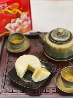 Hình ảnh Bánh dẻo đậu xanh hạt dưa đặc biệt 200g-Tìm Lại Hương Vị Xưa