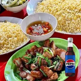 Hình ảnh Combo cơm rang thịt ba chỉ cháy cạnh - nước