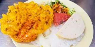 Hình ảnh Bánh ướt nem -chả lụa-chả chiên