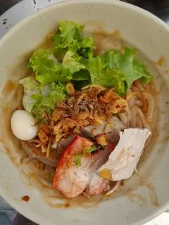 Hình ảnh Bánh canh trộn lớn đặc biệt
