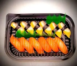 Hình ảnh SET SUSHI CÁ HỒI - CÁ TRÍCH 6-6