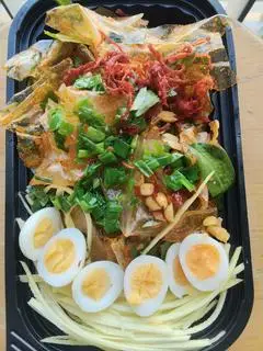 Hình ảnh Bánh tráng sợi trộn mỡ hành