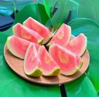 Hình ảnh Ổi ruột hồng - 350gr