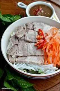 Hình ảnh Bún Mắm Nêm Thịt Luộc
