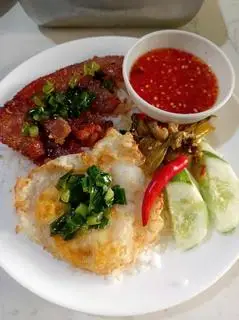 Hình ảnh cơm sườn trứng