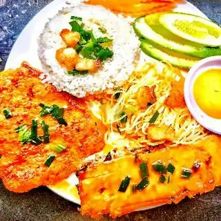 Hình ảnh Cơm Sườn Bì Chả