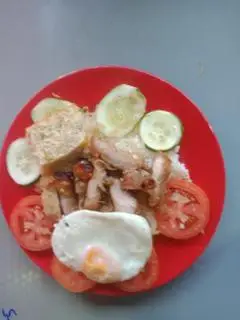 Hình ảnh Cơm ba rọi trứng ốp la