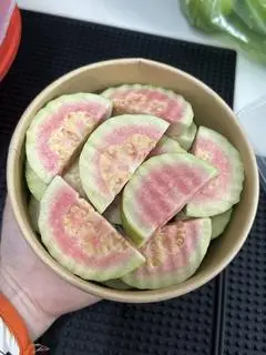 Hình ảnh Ổi + Muối Chấm