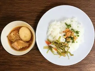 Hình ảnh Cơm thịt kho trứng