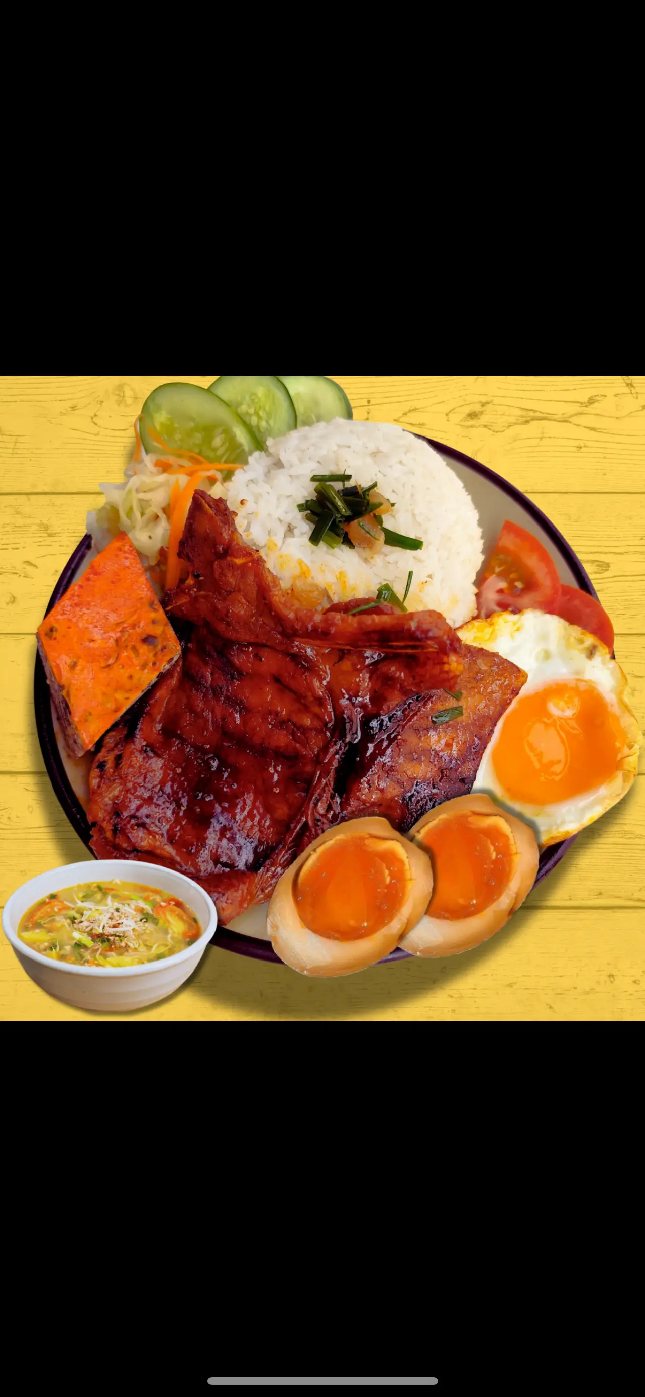 Hình ảnh Cơm tấm sườn đầy đủ - trứng ngâm tương