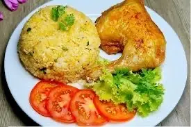 Hình ảnh cơm đùi gà lớn