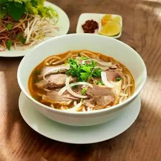Hình ảnh Bún Bò nạm