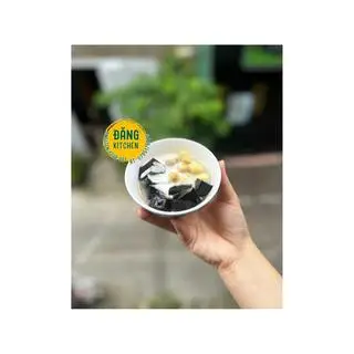 Hình ảnh Chè hạt sen sương sáo nước cốt dừa