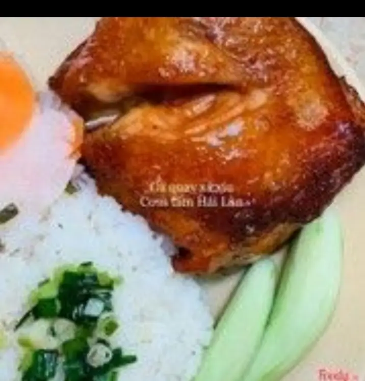 Hình ảnh cơm tấm gà quay xá xíu
