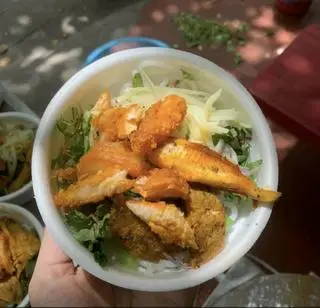 Hình ảnh Bún Trộn Cá  rán(chiên)ko tẩm bột