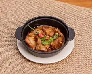 Hình ảnh Cơm sườn non kho tiêu
