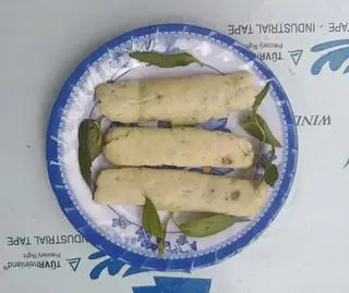 Hình ảnh Chả quế thêm (1 cây)