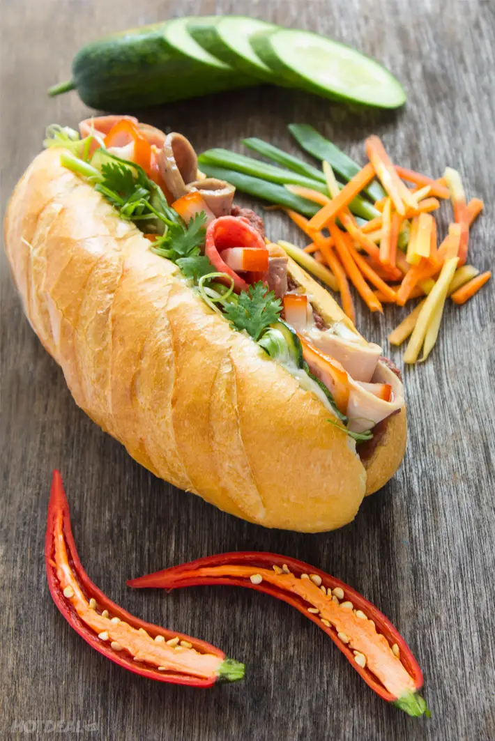 Hình ảnh Bánh mì thập cẩm