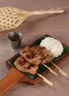 Hình ảnh Combo 3 xiên heo kèm xôi/bánh mì