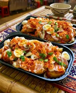 Hình ảnh Bánh Mì Muối Ớt Sốt Đặc Biệt