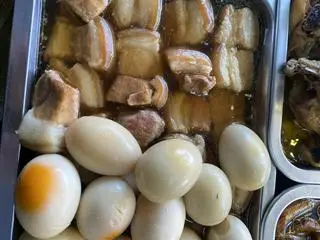 Hình ảnh Cơm thịt kho tàu