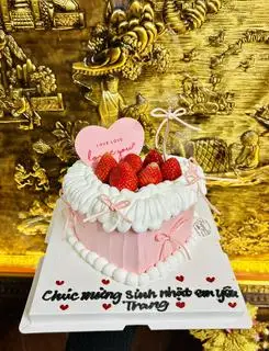 Hình ảnh Bánh Tim Dâu Tây 