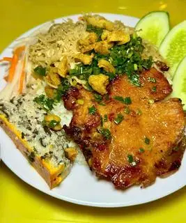 Hình ảnh Cơm tấm sườn - bì - chả