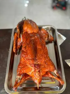Hình ảnh Vịt quay tiêu xanh - Nguyên con
