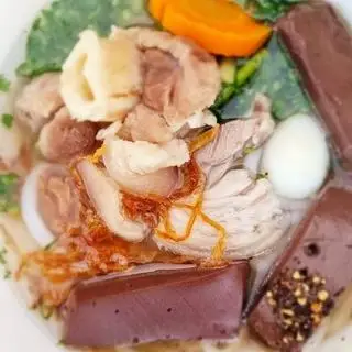 Hình ảnh Bánh canh thập cẩm có xương