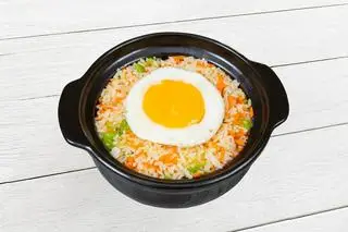 Hình ảnh Cơm thố ốp la
