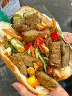 Hình ảnh Bánh Mì Chả Cá Ốp La ( size 2 )