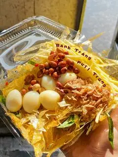 Hình ảnh Bánh tráng trộn full trứng