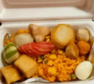 Hình ảnh Mì Trộn Phô Mai Cay – Topping Giòn Tan