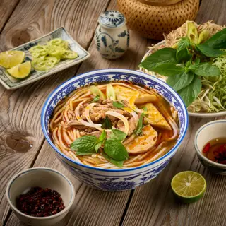 Hình ảnh BÚN BÒ HUẾ (CHẢ)