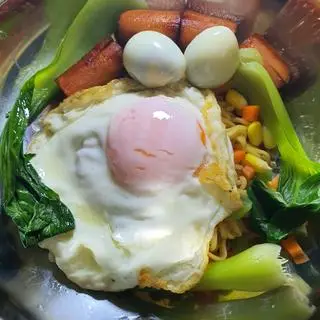 Hình ảnh Mì indome trộn thập cẩm 