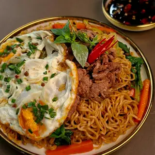 Hình ảnh Mì Xào Bò Trứng